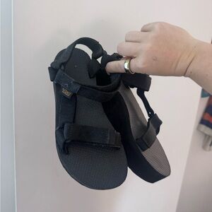 Teva Flatform Universal Sandal Black